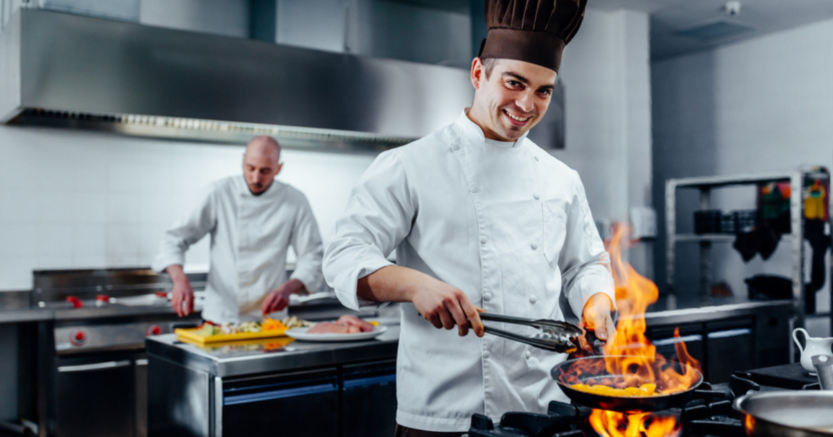 Его готовит повар 5. Повар со спины. Современный повар. Его готовит повар 5. Его готовит повар 5.