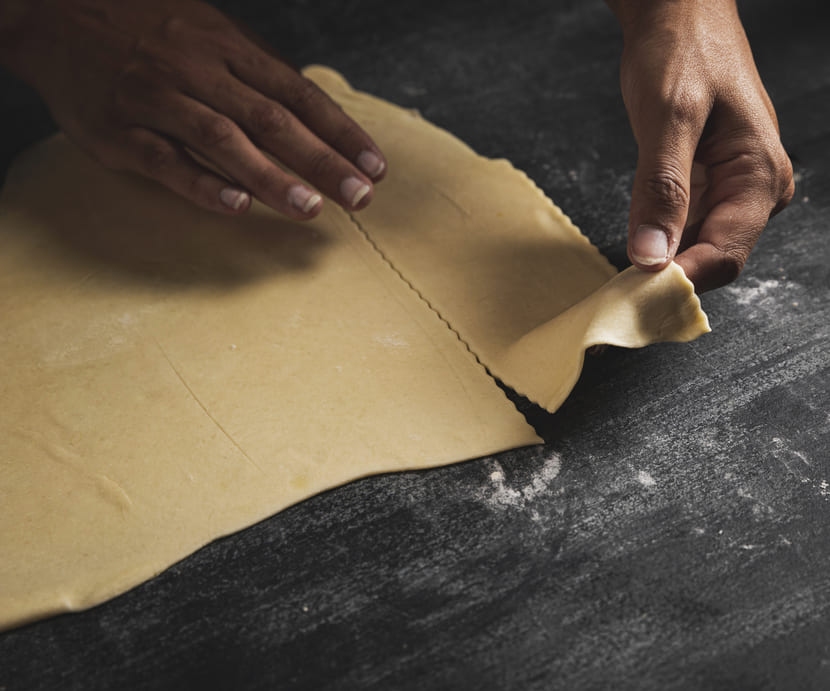 Saber como fazer massa de pastel é essencial para ter sucesso no ramo de pastelarias