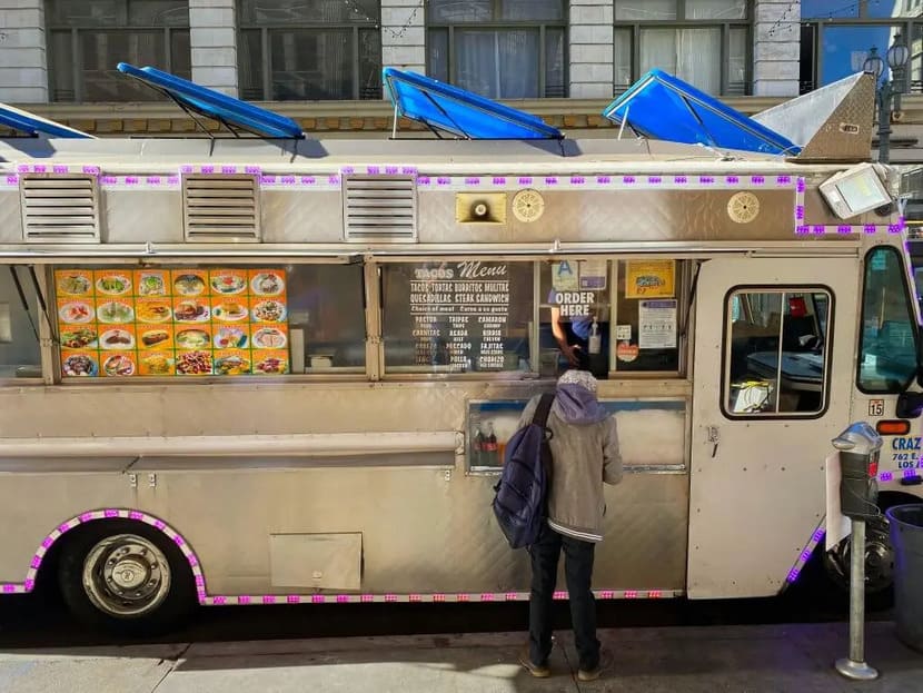 Existem boas opções de franquia de hamburgueria food truck que você pode investir