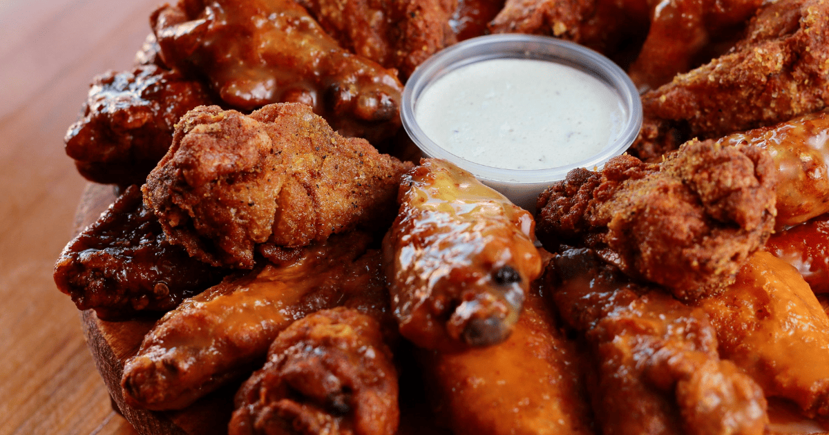 Imagem do artigo Cardápio frango frito: 6 passos para um menu irresistível!