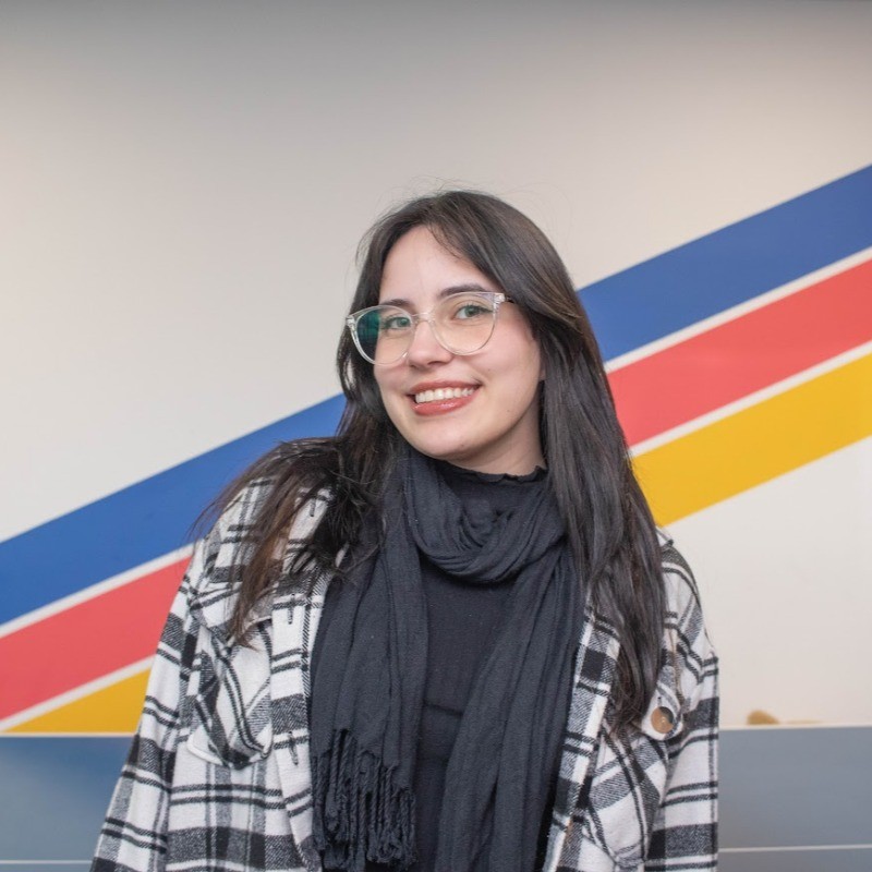 Foto de Lara Dalbem, Assistente de conteúdo II e redatora para o mercado food service