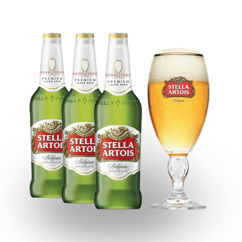  imagem com foco no produto com o fundo branco com garrafas de cerveja da marca Stella Artois