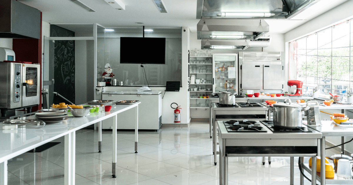 Imagem do artigo Padaria industrial: conheça os 7 equipamentos essenciais