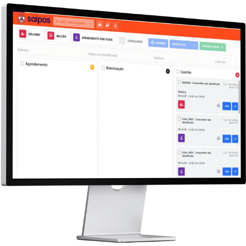 Monitor exibindo interface do sistema Saipos em modo contingência com menu laranja superior contendo abas de Delivery, Balcão, Atendimento por Ficha e Cancelados, painel esquerdo mostrando opção de Agendamento, área central com seção Roteirização vazia, e coluna direita listando três pedidos com status de Cozinha e valores em reais pagos via cartão de crédito