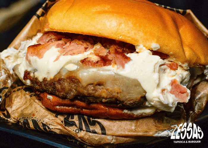 Hamburguer delicioso da Lessa's cliente Saipos