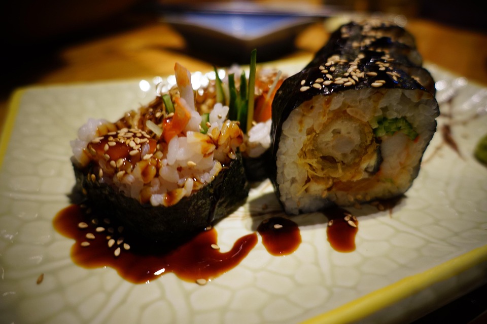 sushi de camarão grelhado